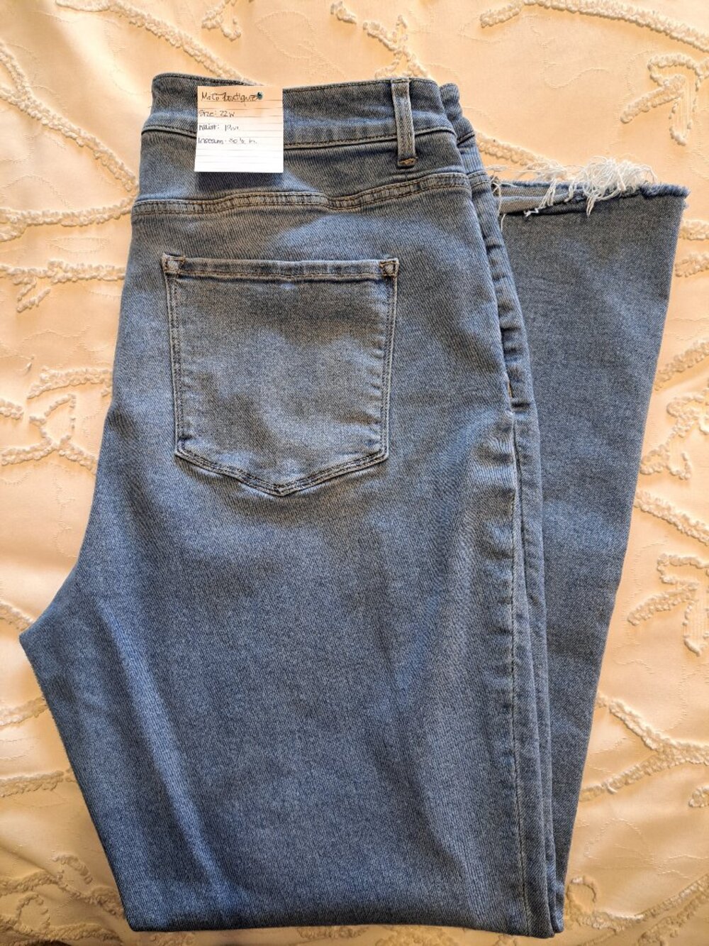 MoCo Boutique Lightwash Flares